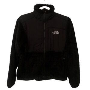 The North Face Women’s Black XS Fuzzy Fleece Polartec Denali Zip Front Jacket